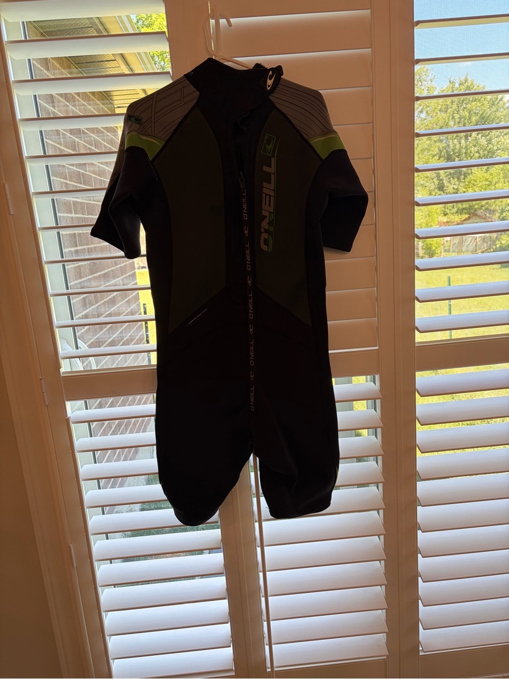 O'Neill Black & Olive Green Short Sleeve Neoprene Top